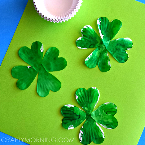 Cupcake Liner 4 Leaf Clover Craft for St. Patrick’s Day