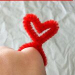 DIY Valentine Heart Rings Made From Pipe Cleaners