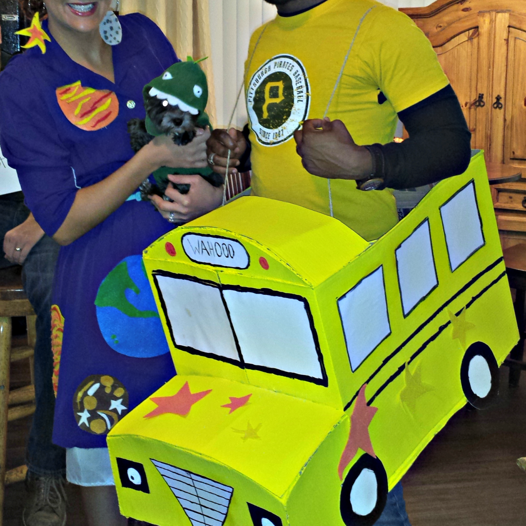 Aazon.co: Agic School Bus Costue Standard