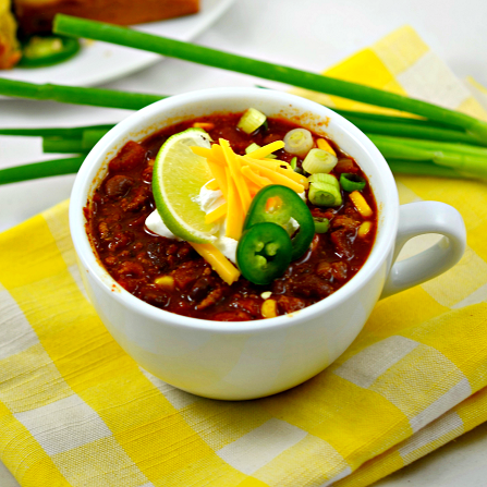 Healthy Turkey Chili & Jalapeno Cornbread Recipe
