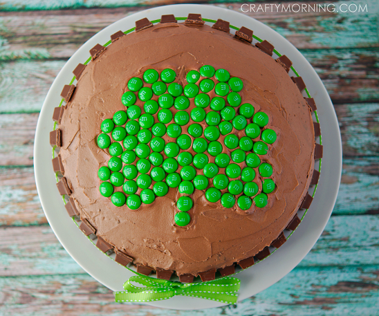 Kit Kat Shamrock Cake (St. Patrick’s Day Dessert)