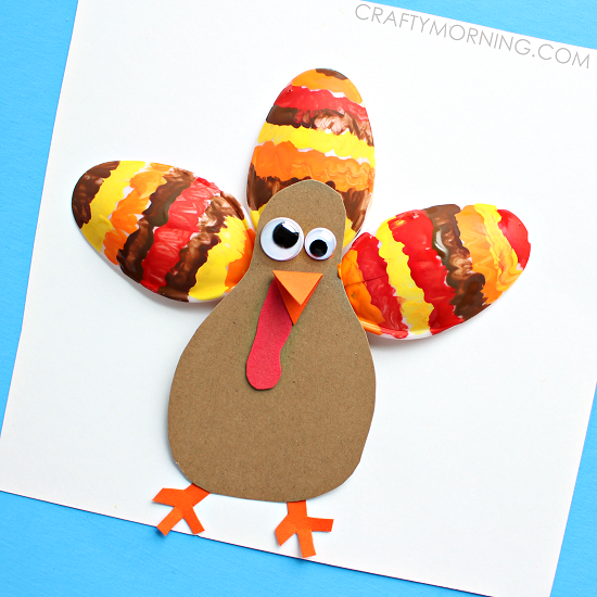 spoon turkey craft plastic-spoon-turkey-thanksgiving-kids-craft-