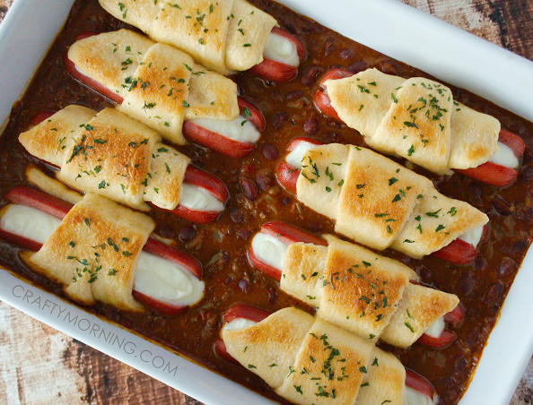 Baked Mozzarella Stuffed Chili Dogs Recipe