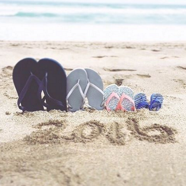 beach flip flop pregnancy announcement