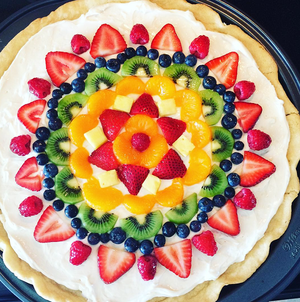 Sugar Cookie Fruit Pizza