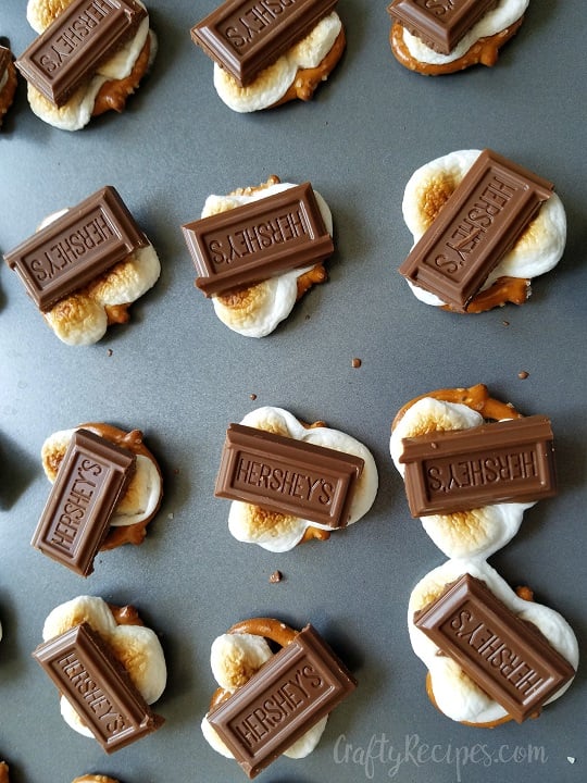 Easy S’more Pretzel Bites