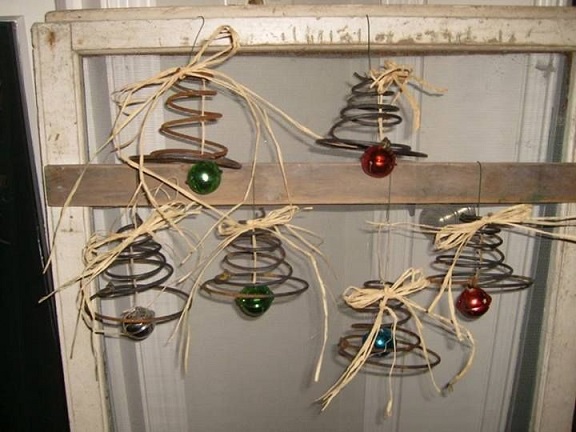 bed-spring-christmas-bells-craft