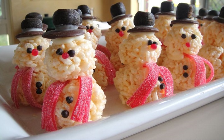 rice-krispie-snowmen-treats-for-christmas