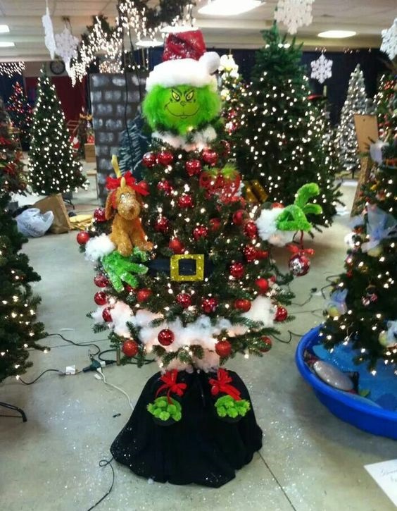 the-grinch-christmas-tree