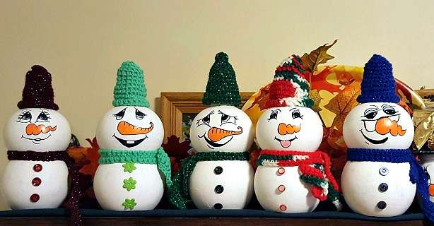 snowman-pomegranate-bottle-decorations