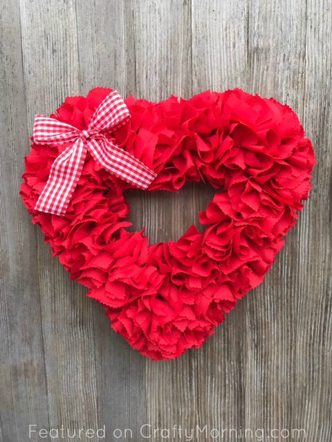 fabric-strip-valentines-day-wreath