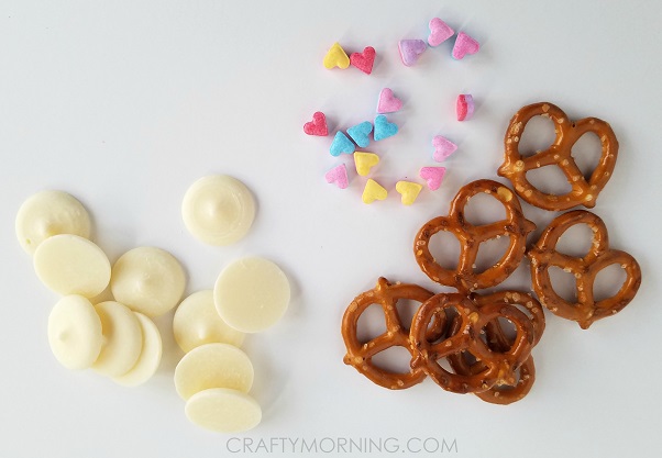 heart-pretzel-treats